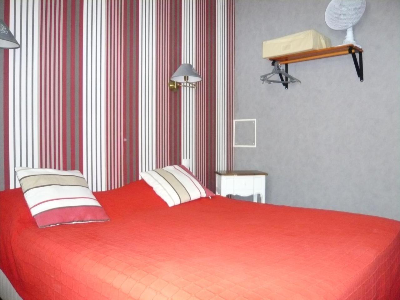 Hotel - Restaurant Saint Jacques Blois Exteriör bild