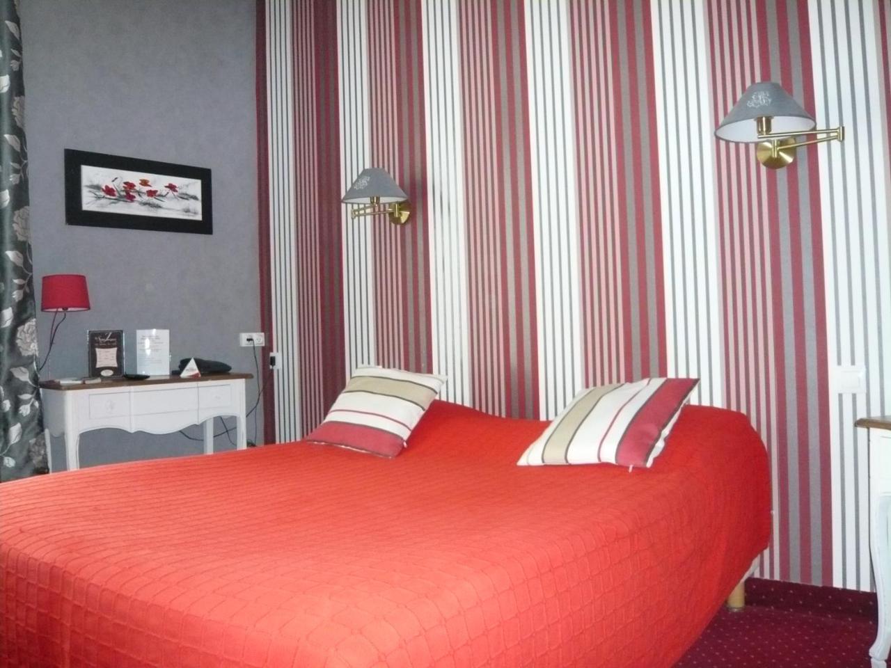 Hotel - Restaurant Saint Jacques Blois Exteriör bild