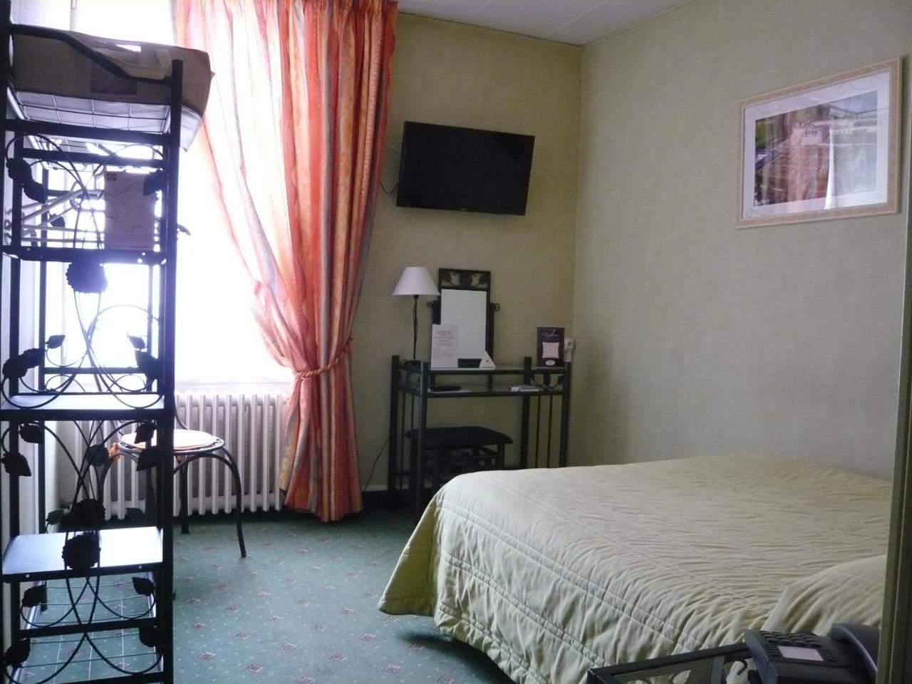 Hotel - Restaurant Saint Jacques Blois Exteriör bild