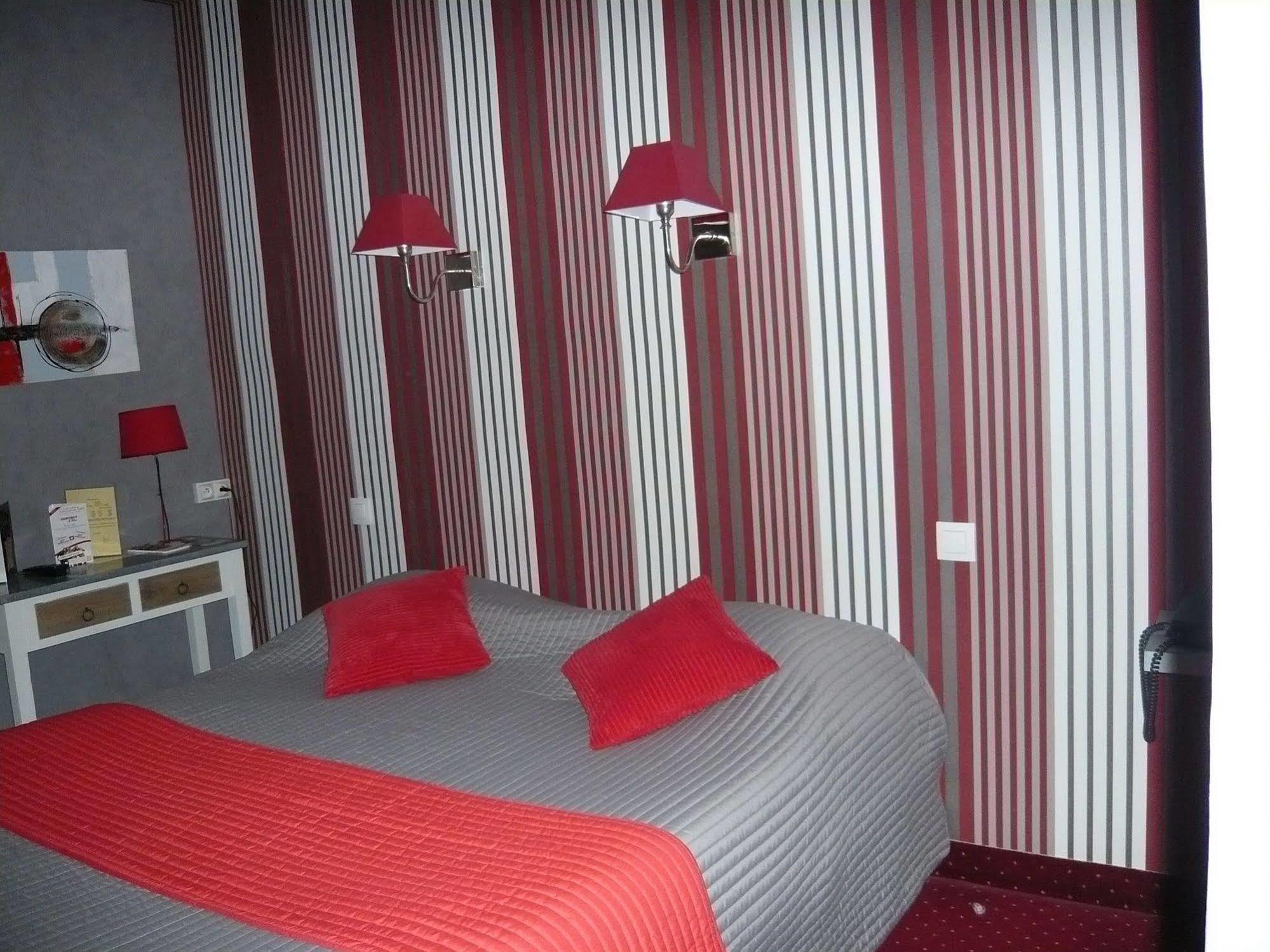 Hotel - Restaurant Saint Jacques Blois Exteriör bild